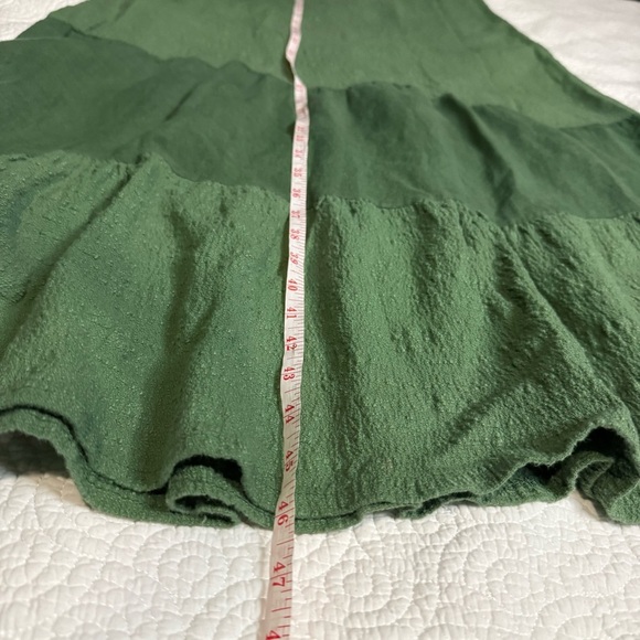 Green V-Neck Sleeveless Maxi Dress - Picture 9 of 10